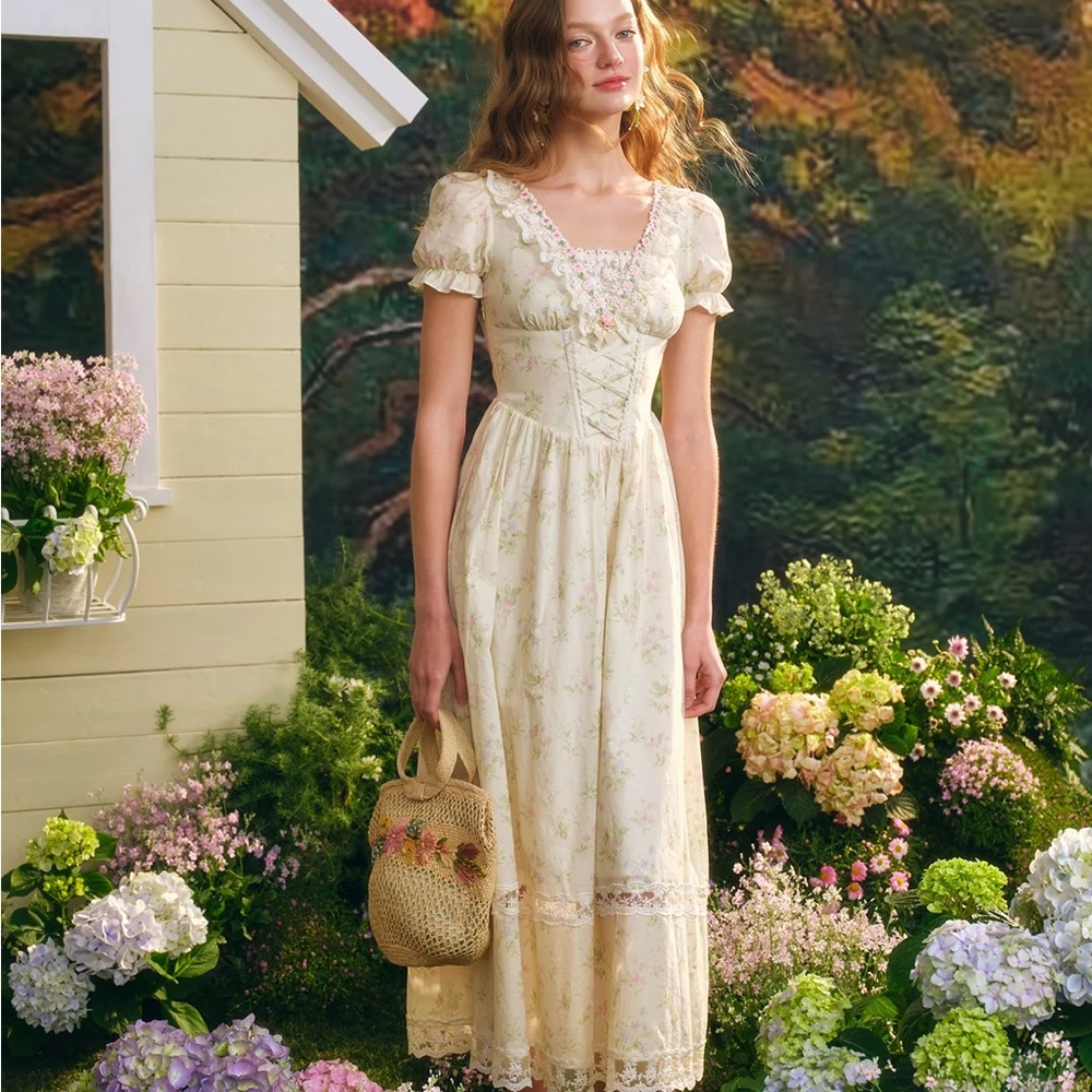 Floral Cream Maxi Dress